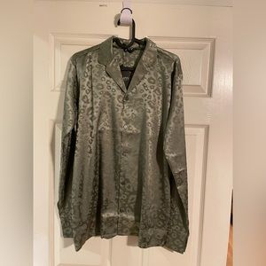 BoohooMAN Size XS Satin Olive Jacquard Animal Print Longsleeve Revere Shirt